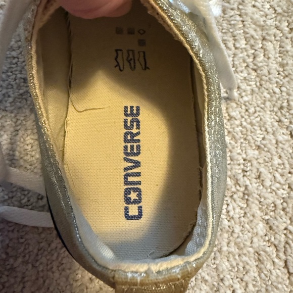 Converse Gold Metallic Low-Top Women’s Sneakers Size 11 Pre-Owned - Picture 14 of 15